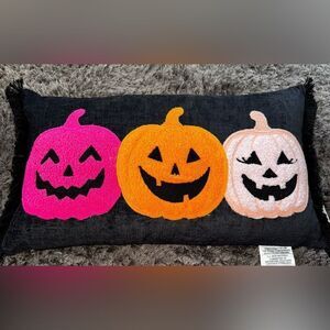 🎃 NWT Lovingkindness Halloween Pumpkin  🎃  Decorative Pillow